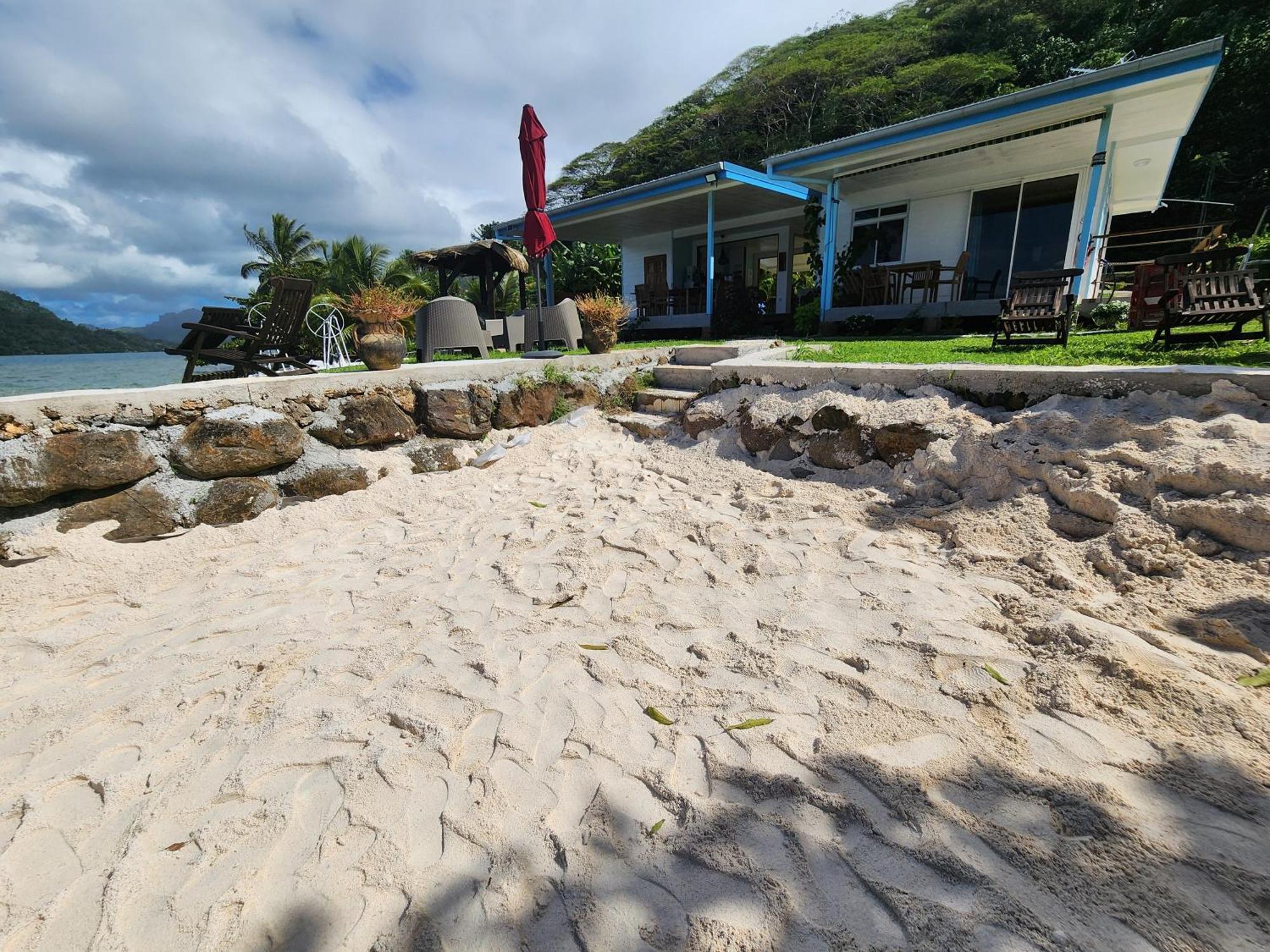 Duplex En Bord De Mer Fare Tahitea Pension Taputapuapea ภายนอก รูปภาพ