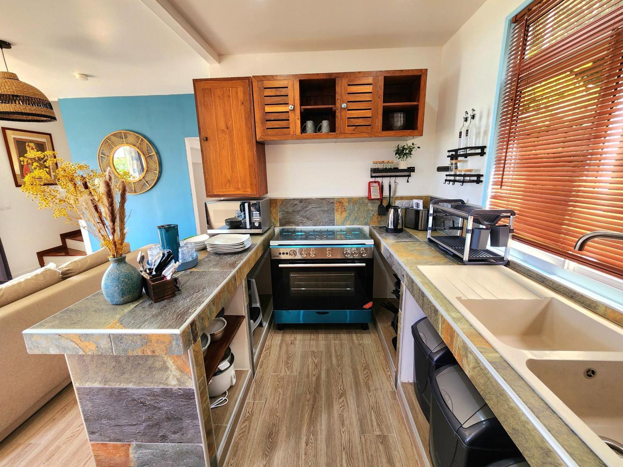 Duplex En Bord De Mer Fare Tahitea Pension Taputapuapea ภายนอก รูปภาพ